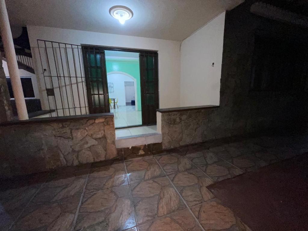 Casa Terrea A 2 Min Da Praia Dos Anjos Арраял-ду-Кабу Екстер'єр фото